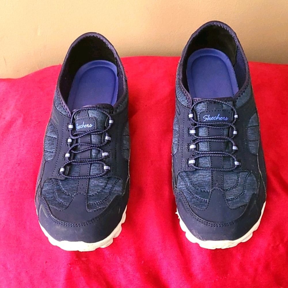 Skechers navy blue slip-ons